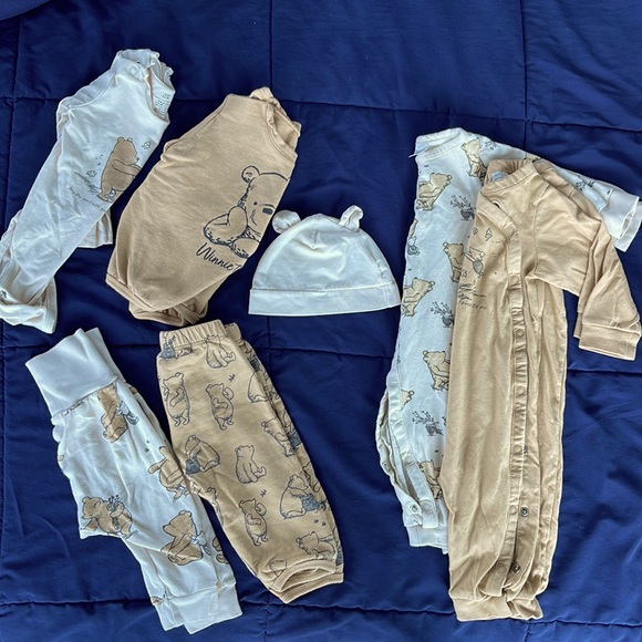 H&M x Disney (7 piece Winnie the Pooh baby set) 6M
